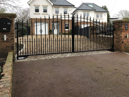 Metal / Wrought Iron Gate - 13