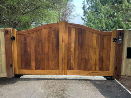 wooden-gates-2025-4