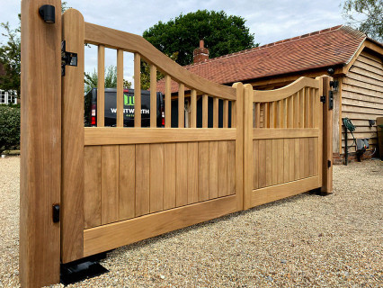 wooden-timber-gates-125