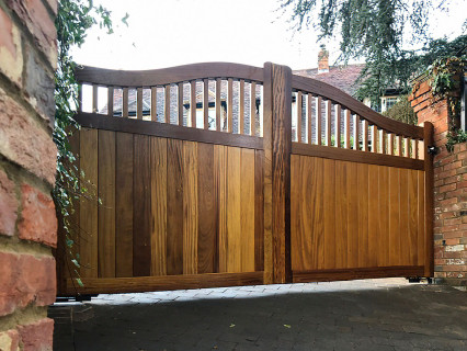 wooden-timber-gates-127