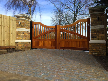 wooden-timber-gates-128