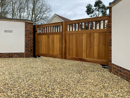 wooden-timber-gates-137