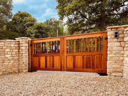 Wooden / Timber Gate - 14