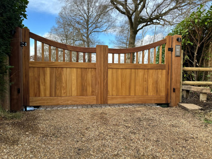 wooden-timber-gates-157